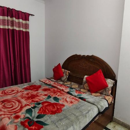 Rajdhani Guest House فريد آباد المظهر الخارجي الصورة